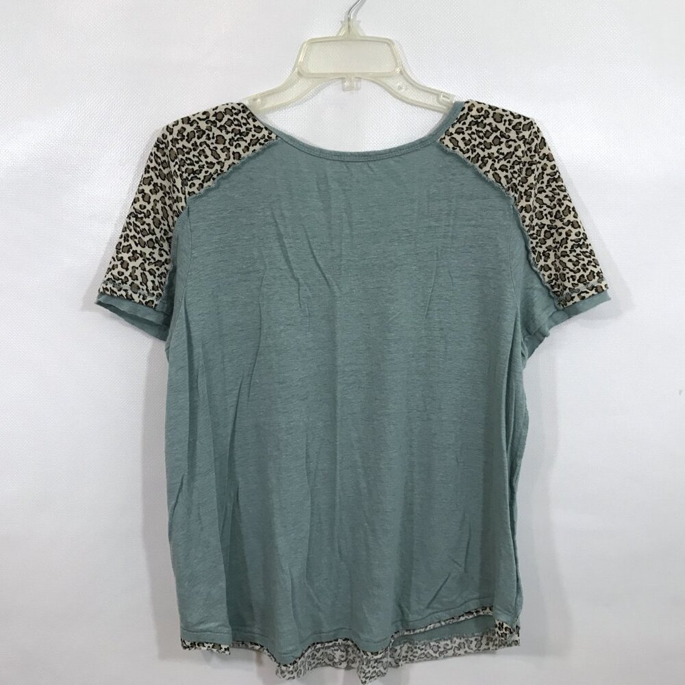 Umgee Linen Blend Scoop Neck Casual Top Leopard Print Sleeves Green L - Picture 5 of 6
